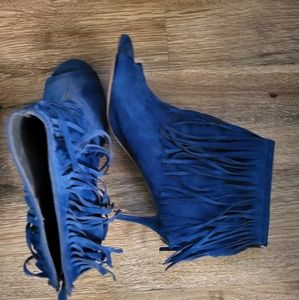 Blue kitten heel booties